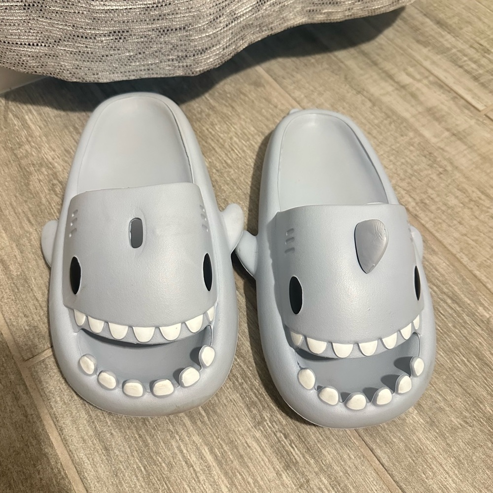 Shark Slippers - Blue - Picture 2 of 3
